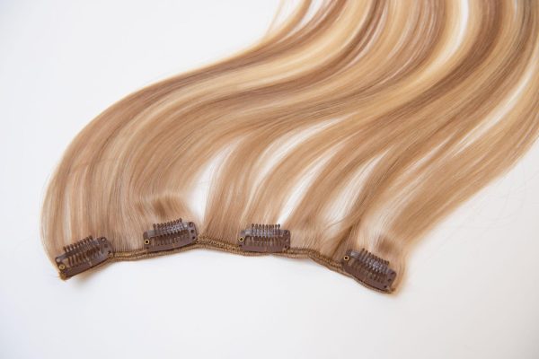 Loxxie 22" Clip-in Whipped Honey 110 Grams - Image 2