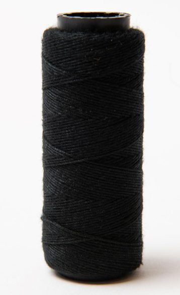 Loxxie Black Weaving Thread
